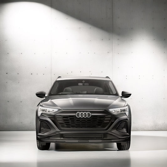 Audi Q8 etron Sline 55 qtr